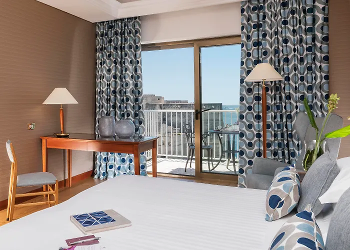 Hotel Royal Continental Napoli